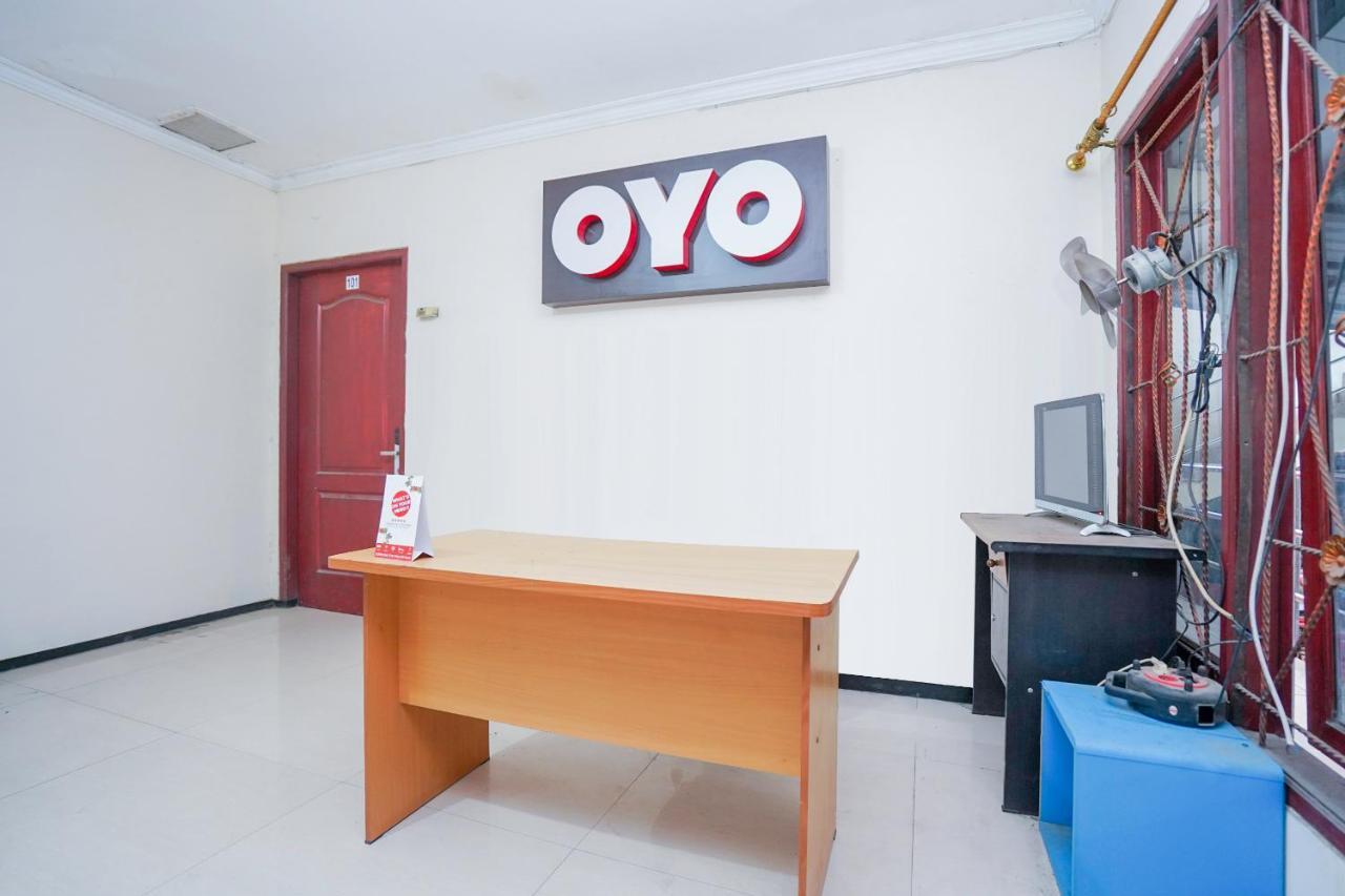 Готель Collection O 1112 Comfitel Siwalankerto Aa4 Сурабая Екстер'єр фото
