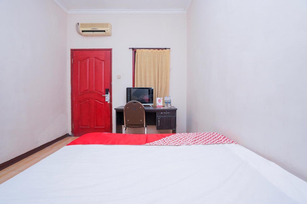 Готель Collection O 1112 Comfitel Siwalankerto Aa4 Сурабая Екстер'єр фото