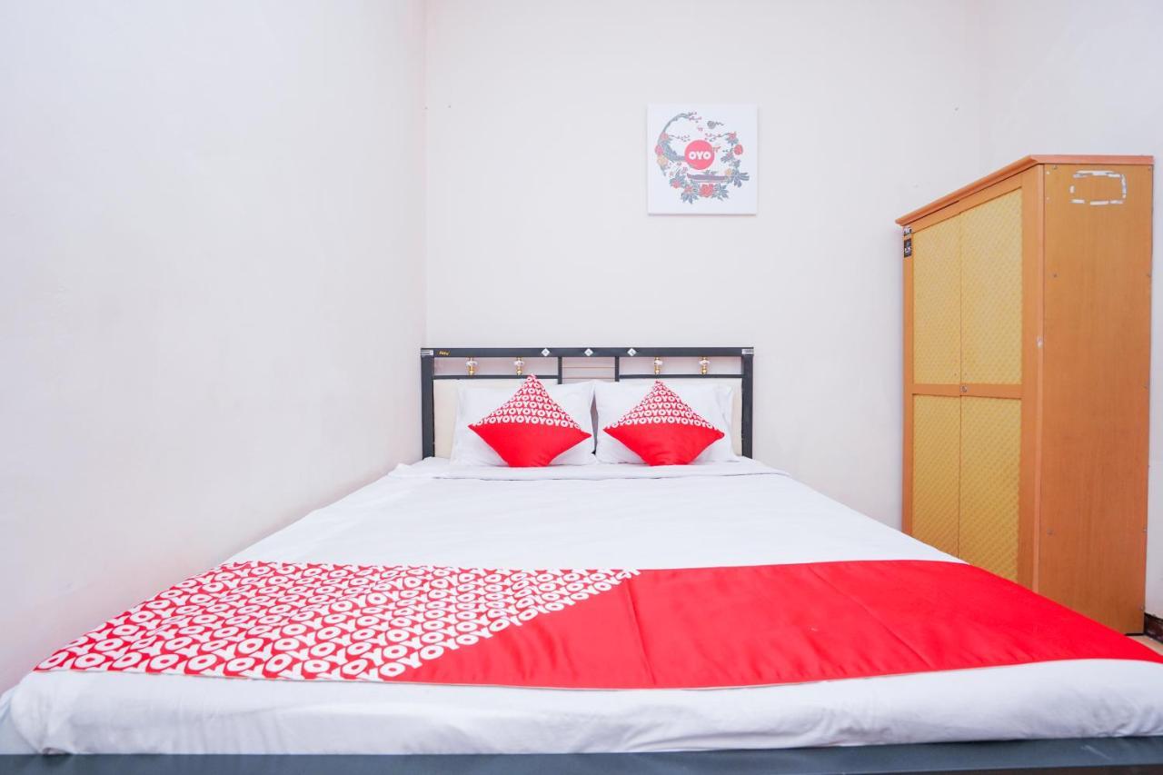 Готель Collection O 1112 Comfitel Siwalankerto Aa4 Сурабая Екстер'єр фото