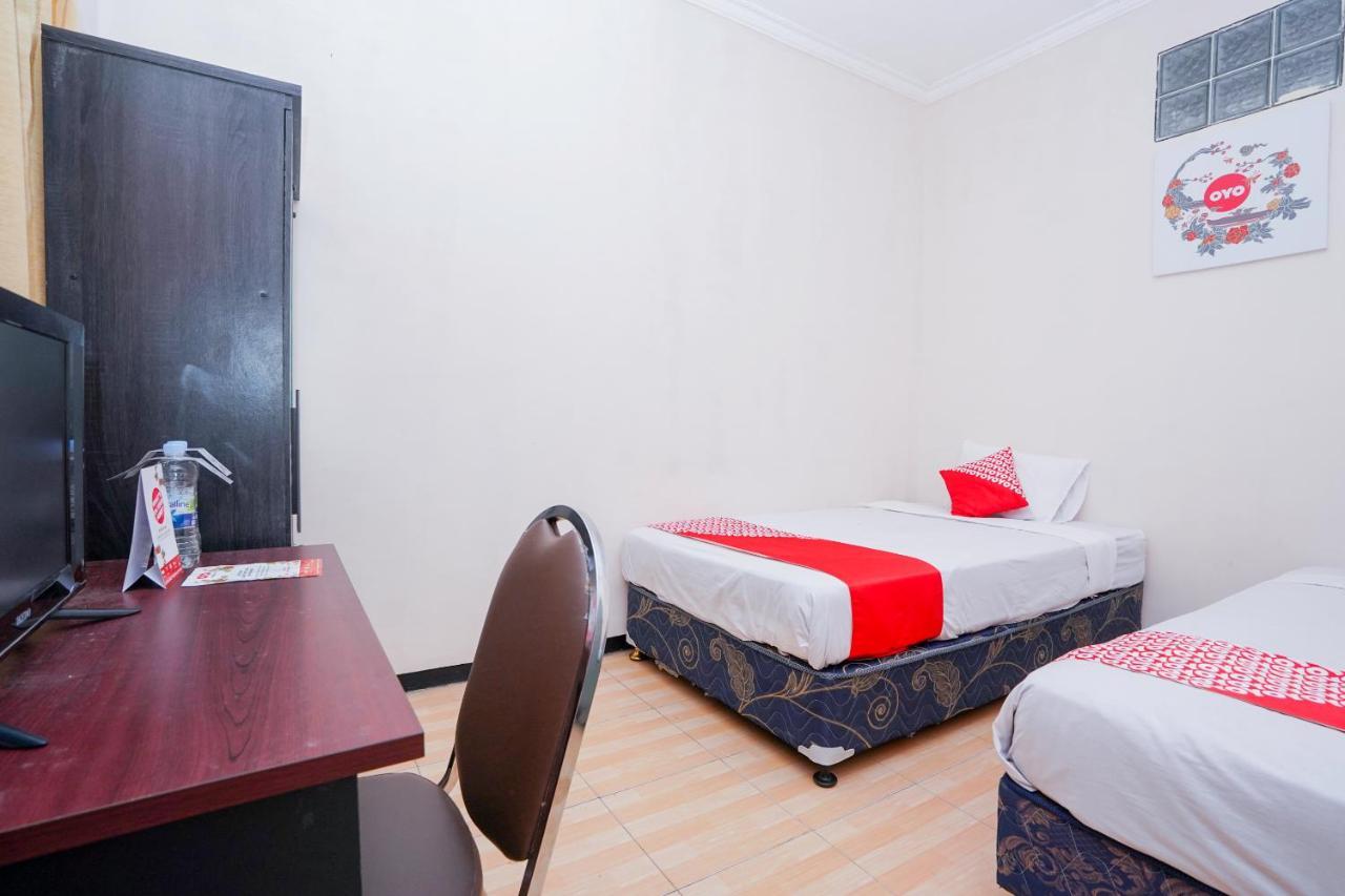 Готель Collection O 1112 Comfitel Siwalankerto Aa4 Сурабая Екстер'єр фото