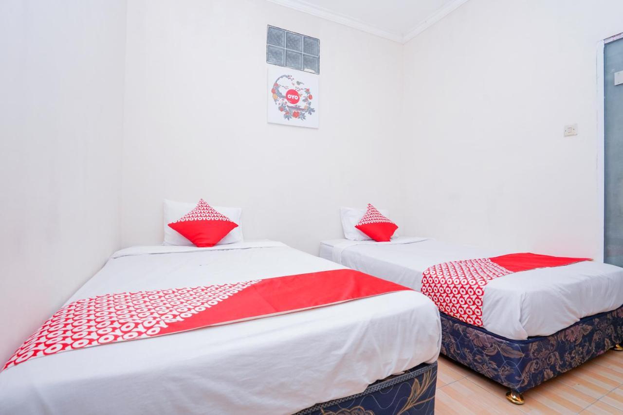 Готель Collection O 1112 Comfitel Siwalankerto Aa4 Сурабая Екстер'єр фото