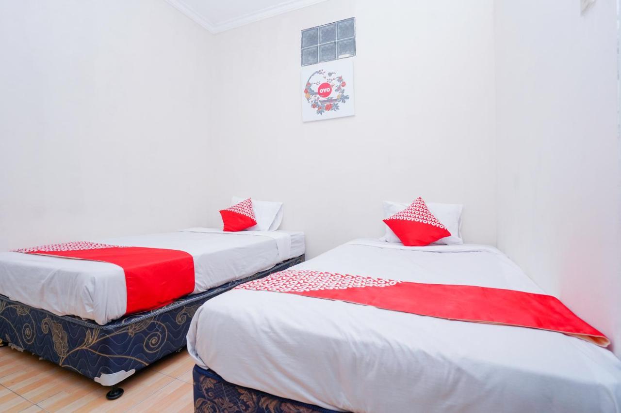 Готель Collection O 1112 Comfitel Siwalankerto Aa4 Сурабая Екстер'єр фото