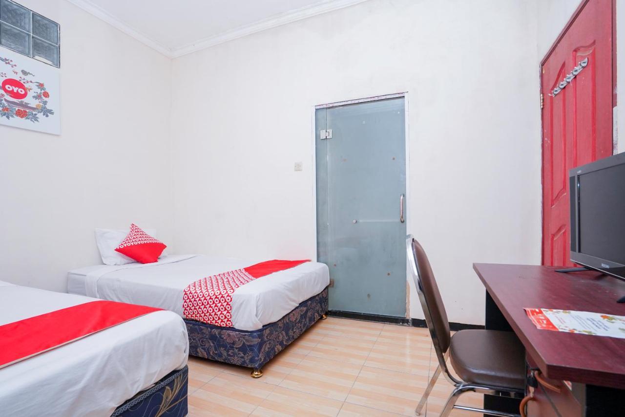 Готель Collection O 1112 Comfitel Siwalankerto Aa4 Сурабая Екстер'єр фото